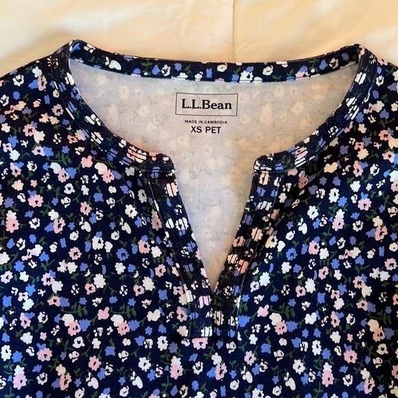 LL Bean 3/4 Long Sleeve Ditsy Floral Fitted Tee - Picture 2 of 7